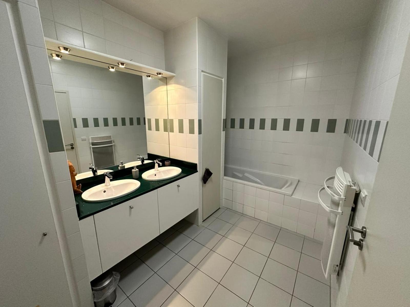Spacieux Appartement 2 Chambres Plein Coeur De Perpignan Exteriér fotografie